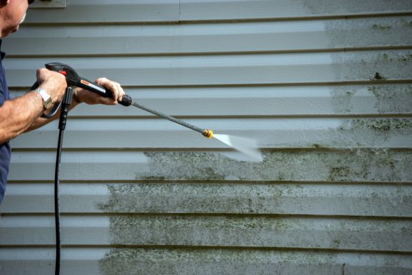 Vinyl Siding Power Washing in Athens