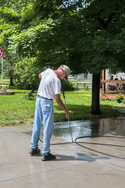 Driveway Concrete Cleaning in Athens